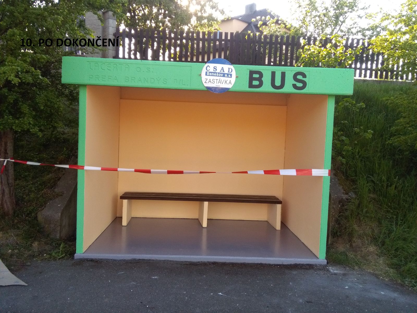 Natřená autobusová zastávka – Malířské práce Martin Šmídek