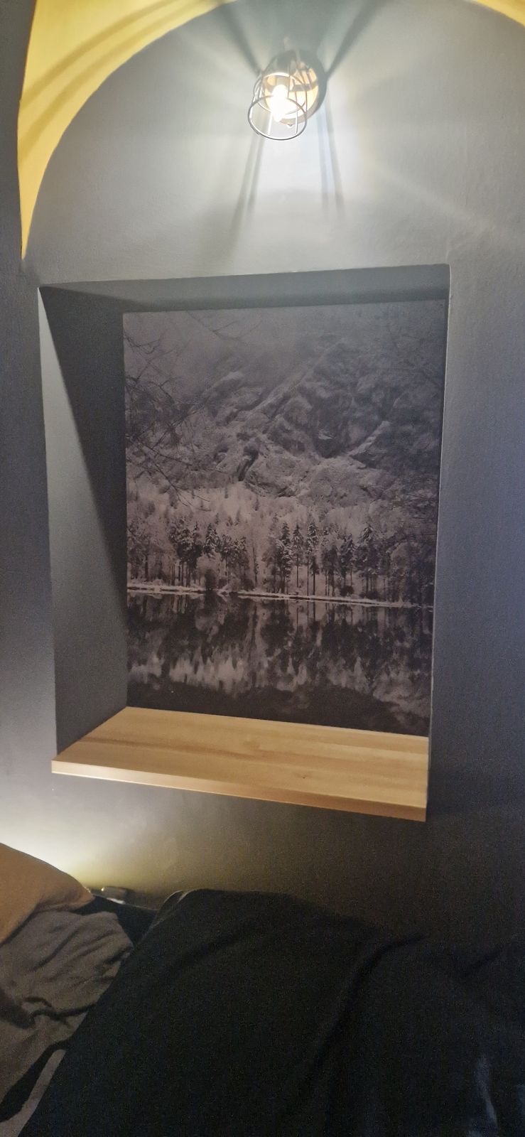 Fototapeta v nice nad postelí – Malířské práce Martin Šmídek